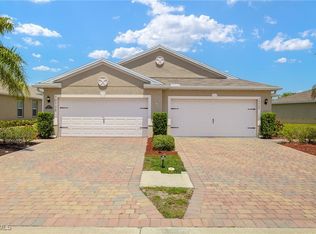 10733 Crossback Ln, Lehigh Acres, FL 33936