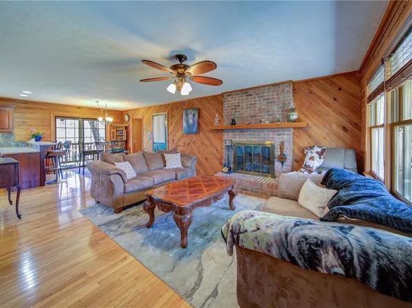 508 Windy Acres Rd, Cleveland, GA 30528