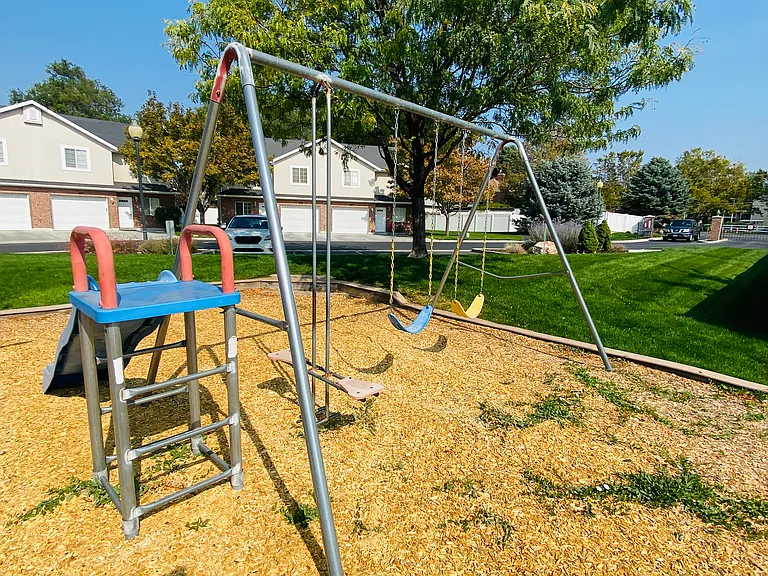 428 E Park Oak Pl — Photo 27