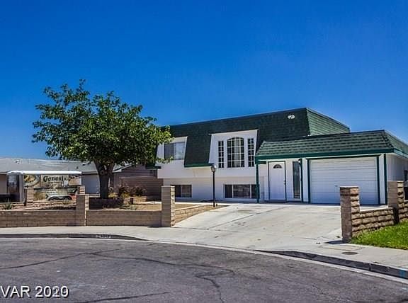 3rd image of 6949 Marseilles Cir
