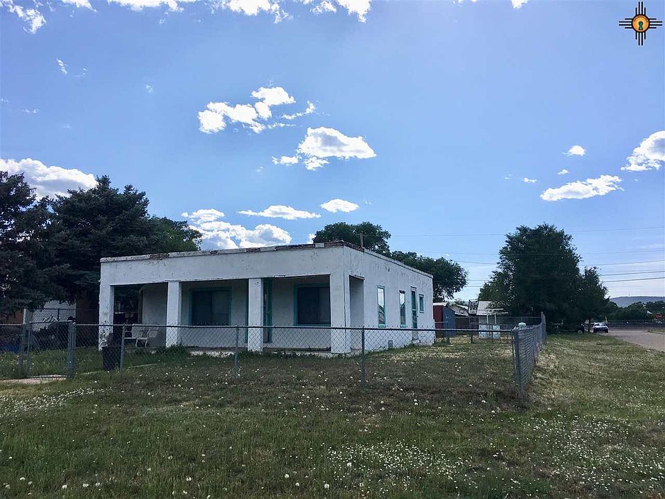 2nd image of 229 Commerce St