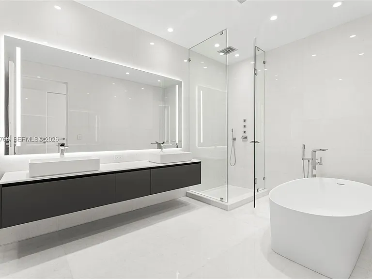 5 Grove Isle #S303 — Photo 20
