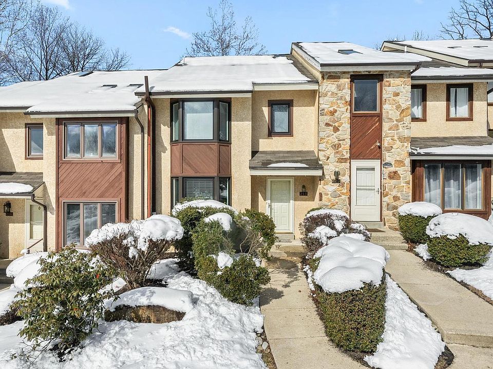 1st image of 218 Northbrook Dr