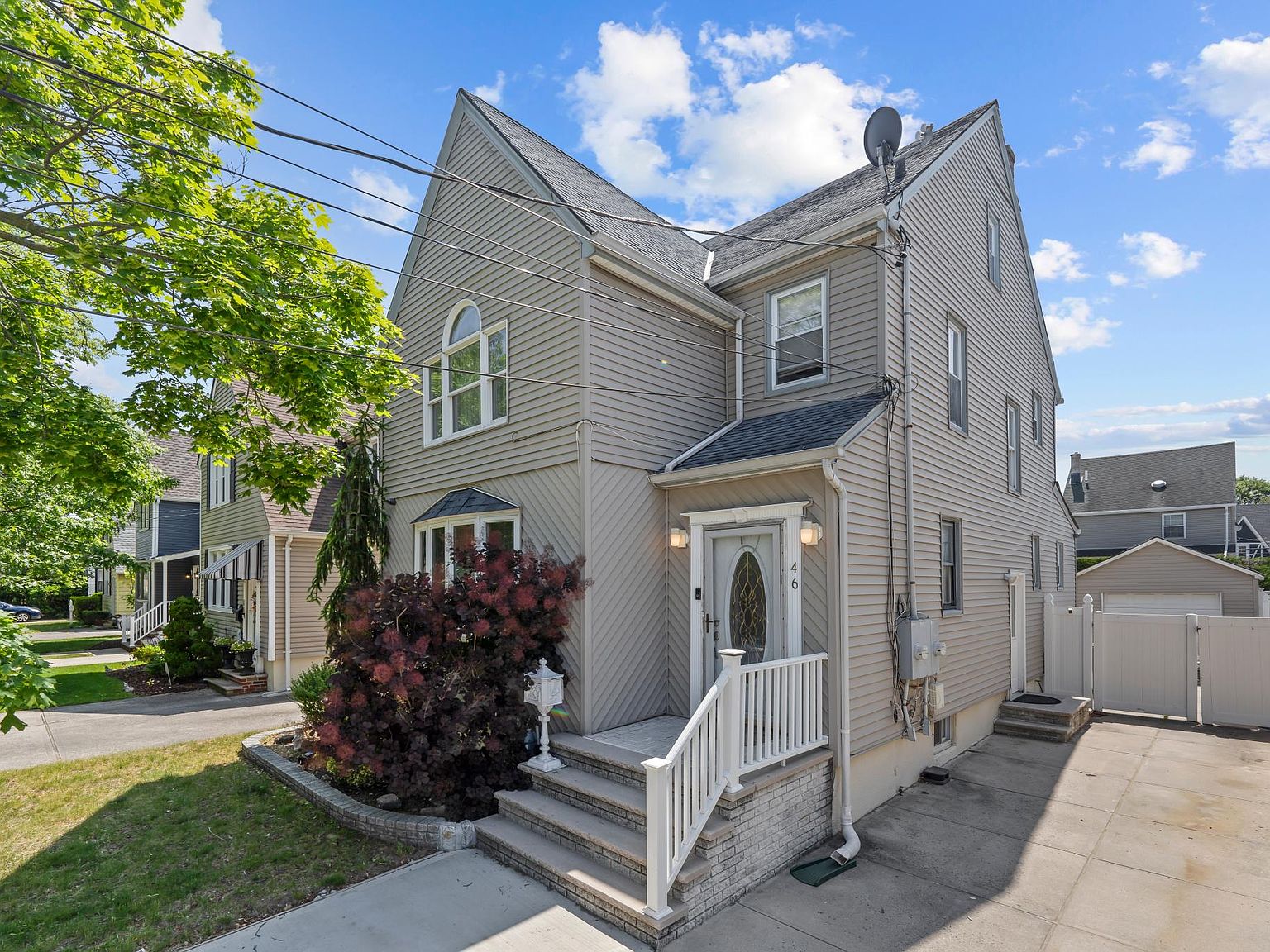 46 Kenmore Rd 2, Valley Stream, NY 11581 Zillow