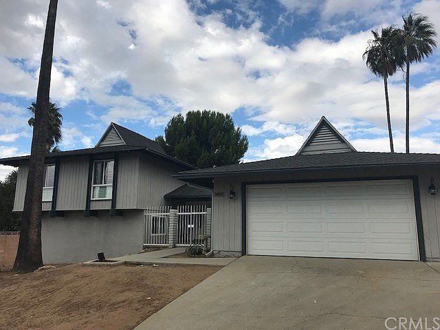 2nd image of 1495 Rosewood Pl