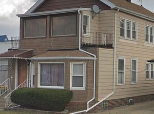 8711 S California Ave, Evergreen Park, IL 60805