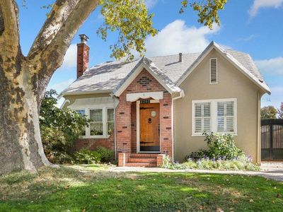 2261 36th St, Sacramento, CA, 95817