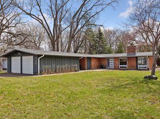1748 Lake Valentine Rd, Arden Hills, MN 55112