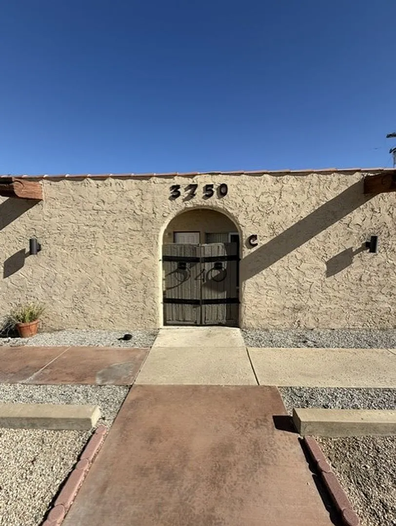 3750 E. Calle De Ricardo — Photo 1