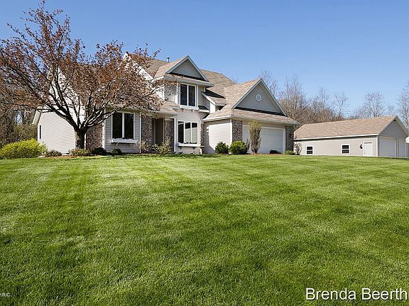 2nd image of 7889 Hickory Dr NE