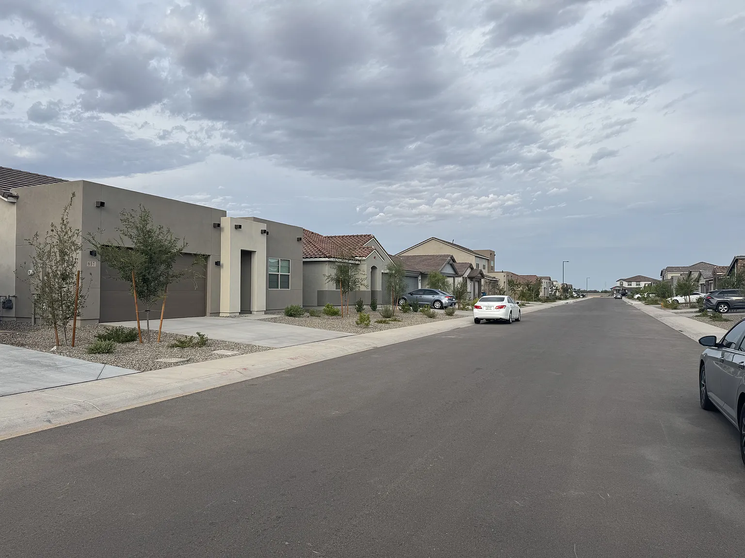 3 bed, 1837 sqft, $2,500 — Photo 2