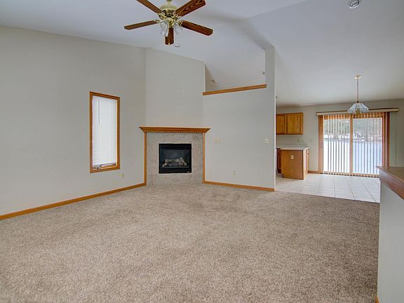 Living Room - Fireplace