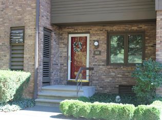 99 Hunters Ln, Newington, CT 06111
