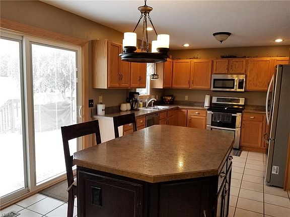 4th image of 1225 Orchard Bend Dr