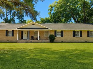 404 Darlington St, Manning, SC 29102