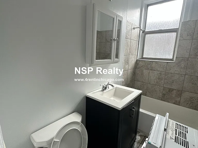 1365 W Estes Ave #1O — Photo 7