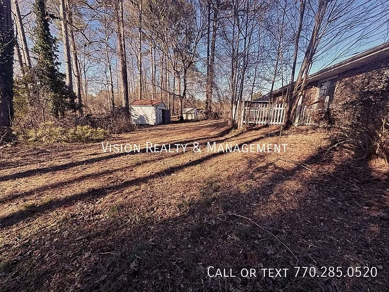 95 Castlegate Cir — Photo 23