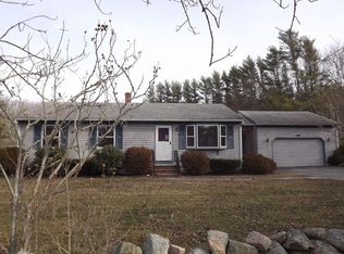 412 High Hill Rd, Dartmouth, MA 02747