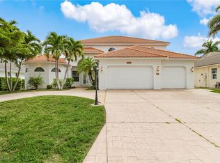 5327 SW 28th Pl, Cape Coral, FL 33914