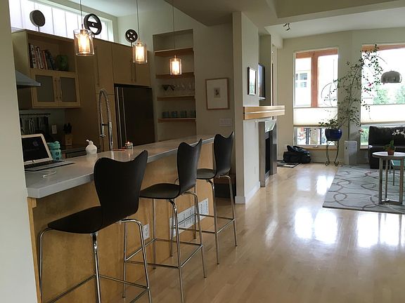 3rd image of 5025 3rd St