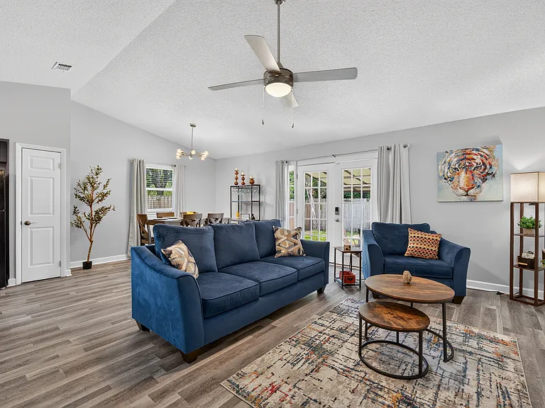 3349 Green St — Photo 10