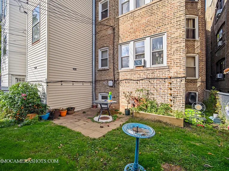 2045 W Farragut Ave #3 — Photo 7