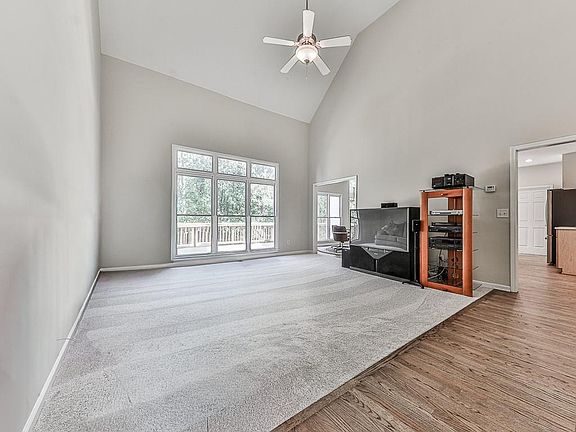 4th image of 9060 New Hightower Rd