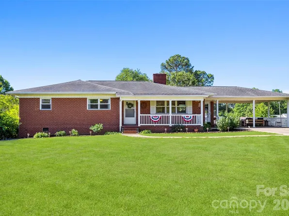 202 Museum Rd, Statesville, NC 28625