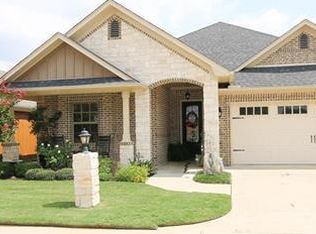 5504 Hollytree Dr, Tyler, TX 75703