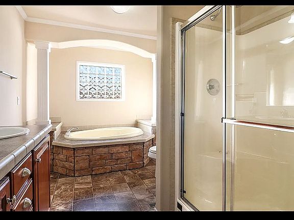 4th image of 11746 N Farm Road 153