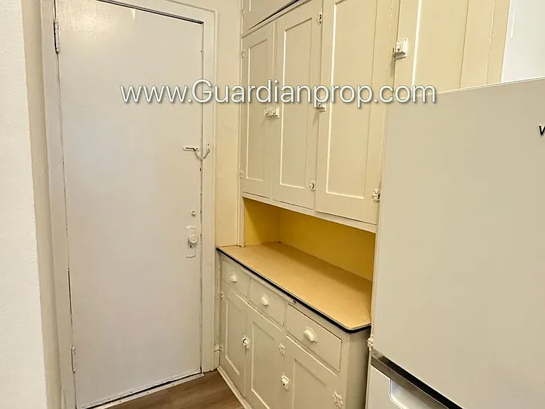 2876 Humboldt Ave S #205 — Photo 17