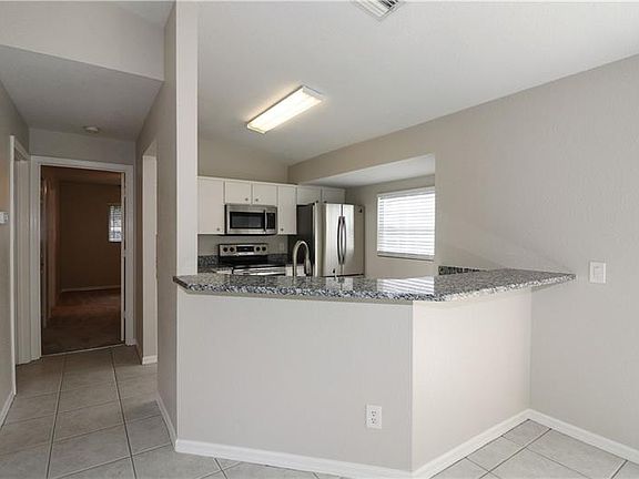 3rd image of 2671 Thomas Ln