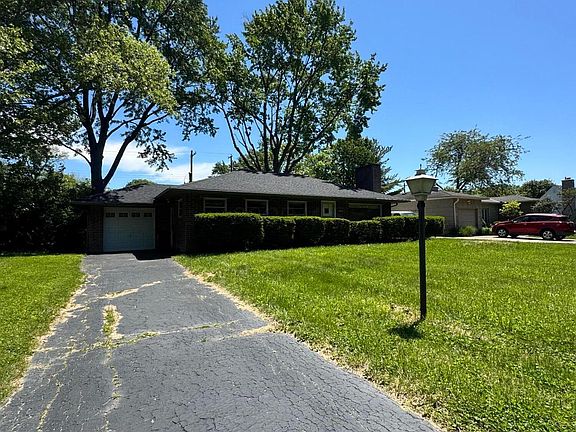4th image of 3250 Ainwick Rd