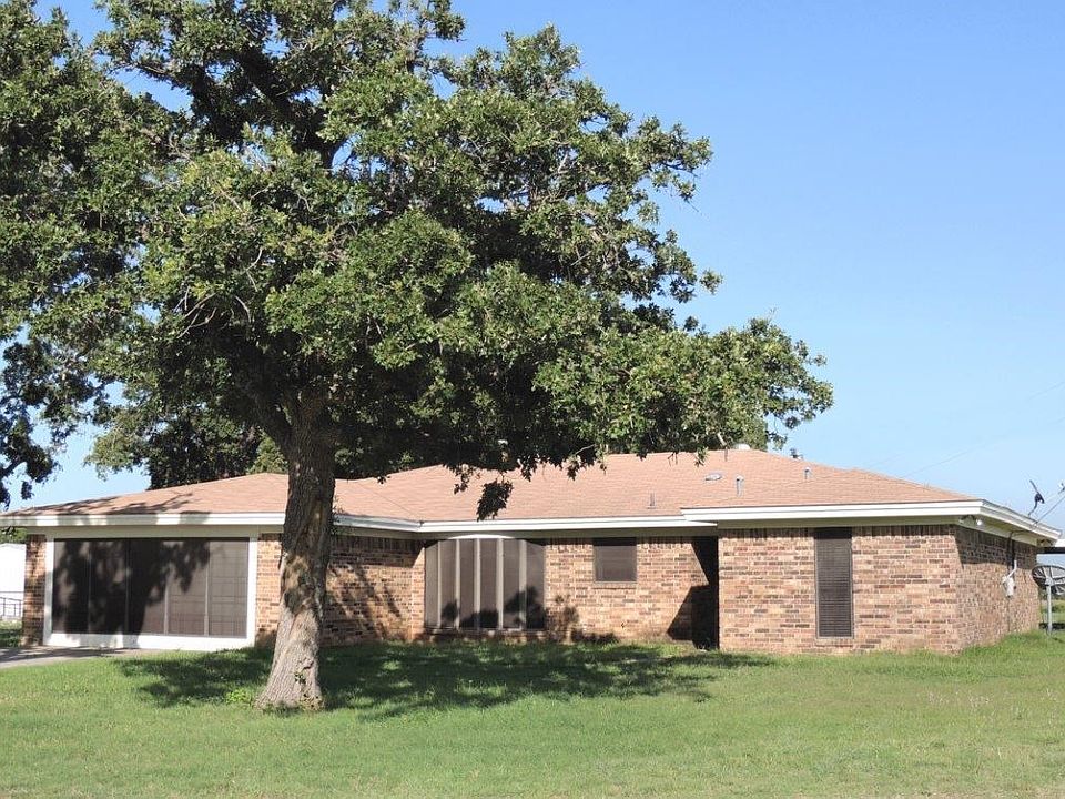 FRONT OF MAIN HOME
