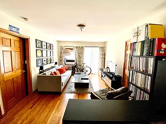 Rented by Street Realty Brokerage LLC