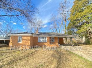 4033 Woodburn Dr, Memphis, TN 38127