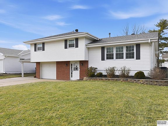 3rd image of 5418 N 93rd Ave