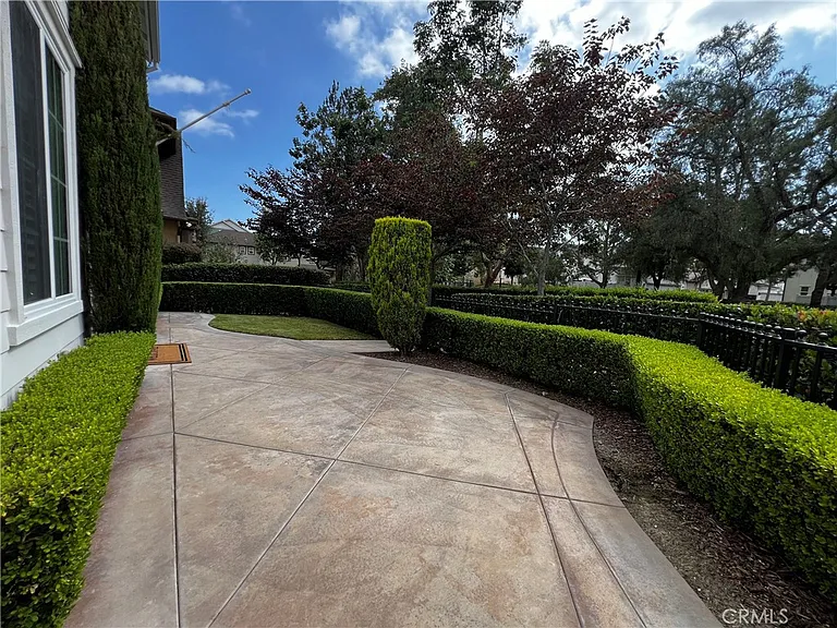 3 Ferrensby Way — Photo 44