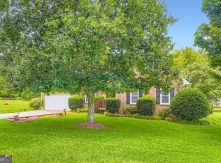 180 Moseley Crossing Dr, Stockbridge, GA 30281