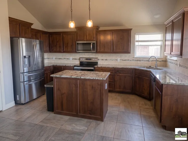 1207 Liberation Ln — Photo 4