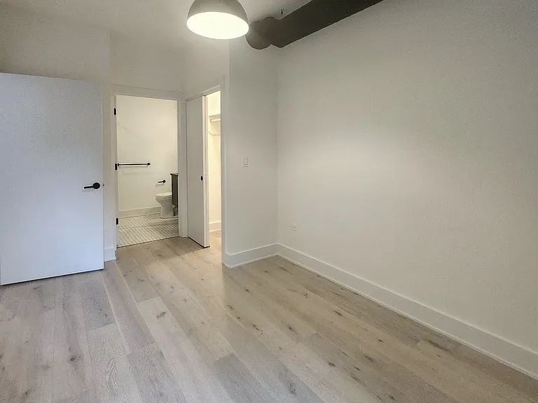 3228 W Palmer St #5 — Photo 8