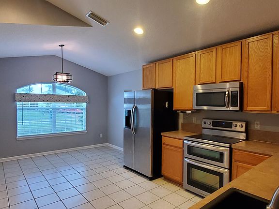 4th image of 996 Beckingham Dr
