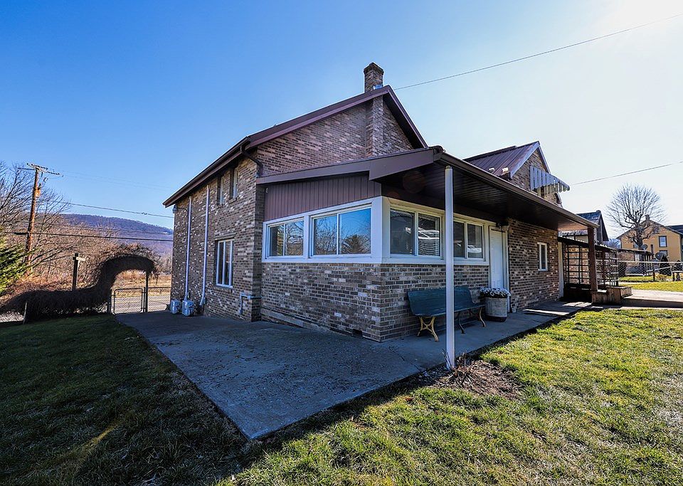 656 Valley St, Orbisonia, PA 17243 Zillow