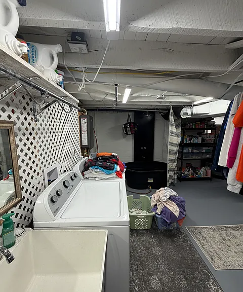 303 E Center St — Photo 21