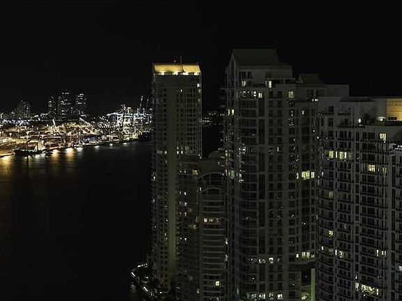 2nd image of 200 S Biscayne Blvd Ste 4202