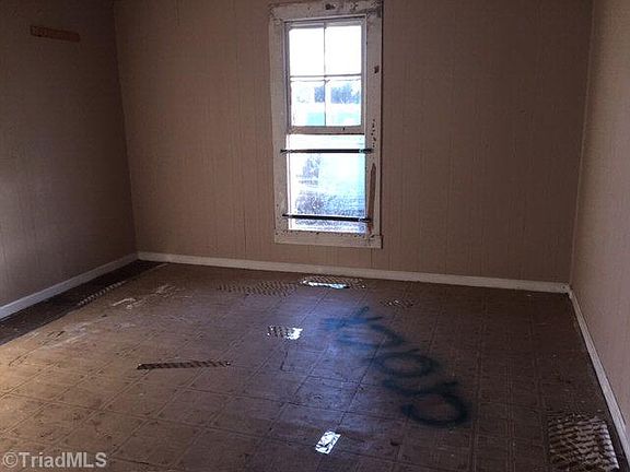 2nd image of 110 Short Morgan St