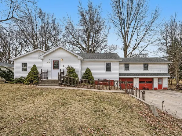 2854 Oak St, Stevensville, MI 49127