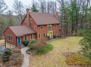 2641 Rosendale Rd, Niskayuna, NY 12309