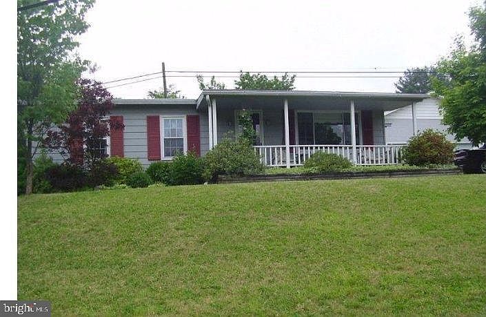 1st image of 19804 W Davis Hill Dr
