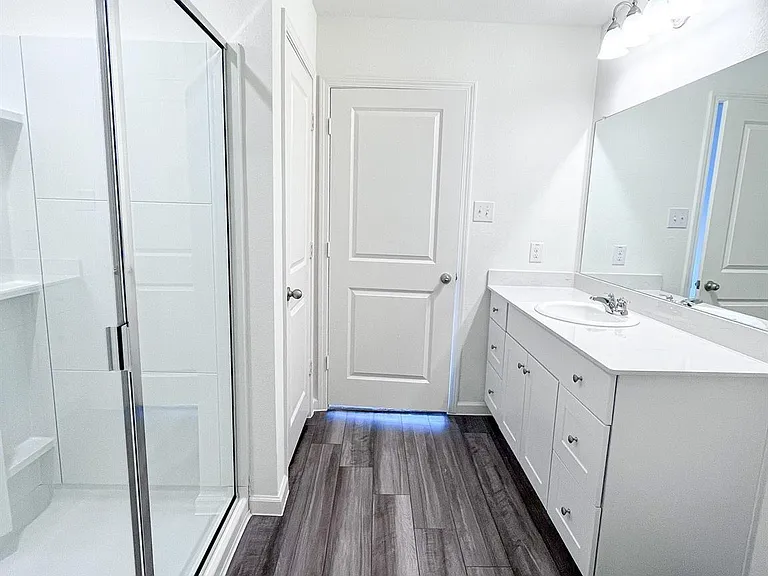 424 Madison Way — Photo 15